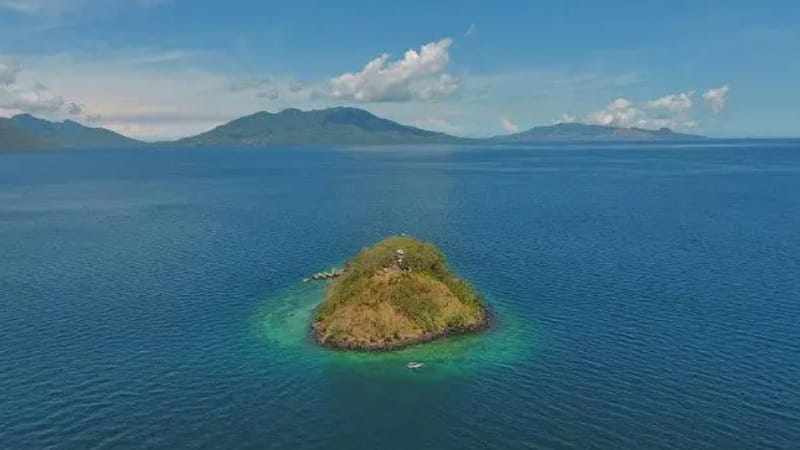Pulau Waibalun 